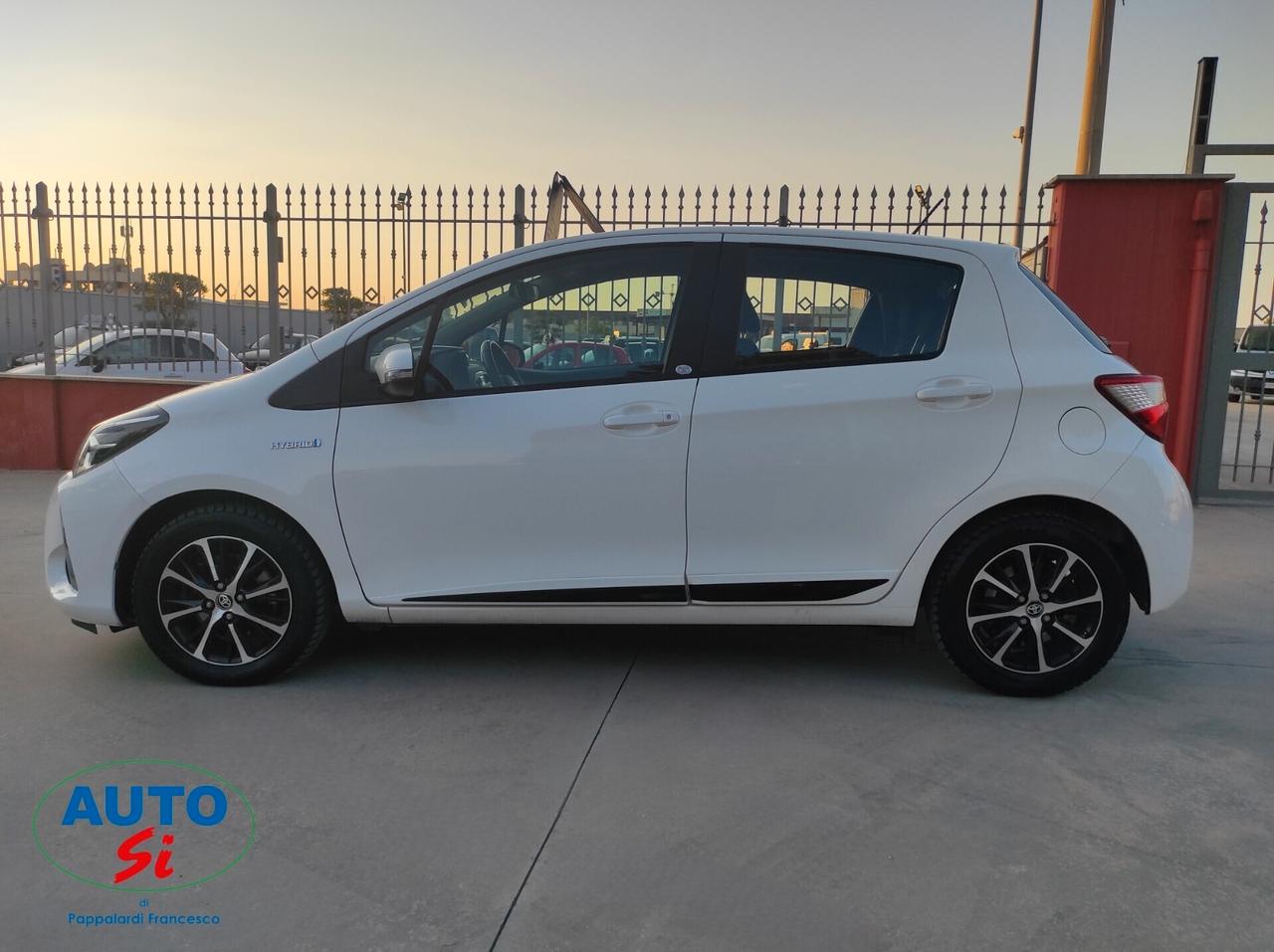 Toyota Yaris 1.5 Ibrida - 73cv CAMBIO AUTOMATICO