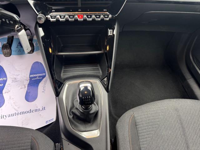 PEUGEOT 2008 PureTech 100CV Style