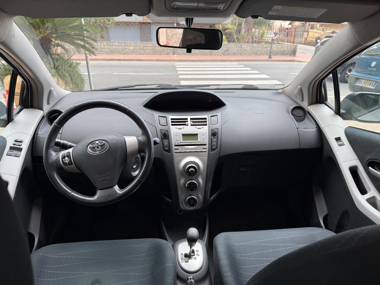 Toyota Yaris 1.4 D-4D 5 porte Navi