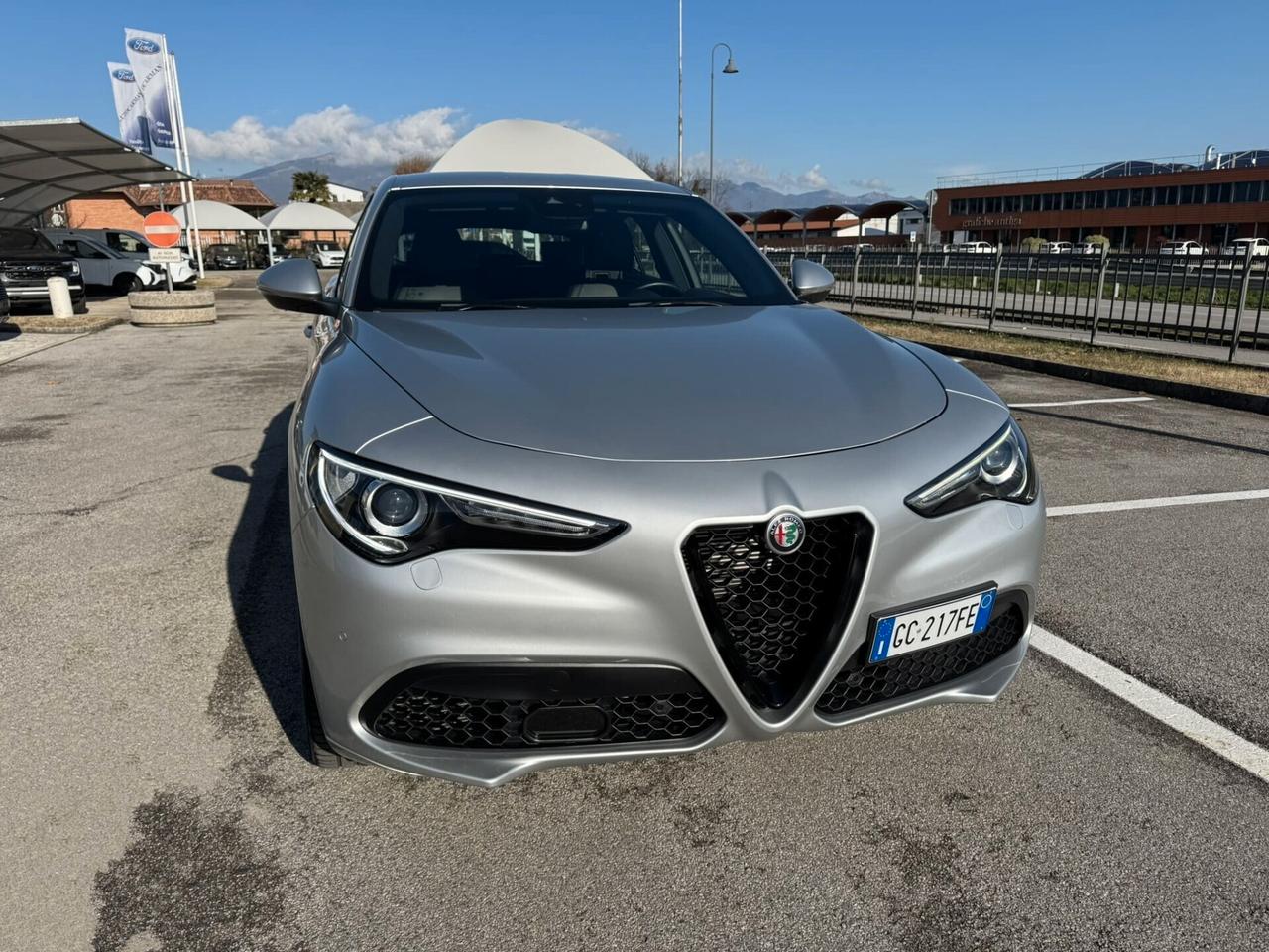 Alfa Romeo Stelvio 2.0 Turbo 280CV AT8 Q4 Veloce