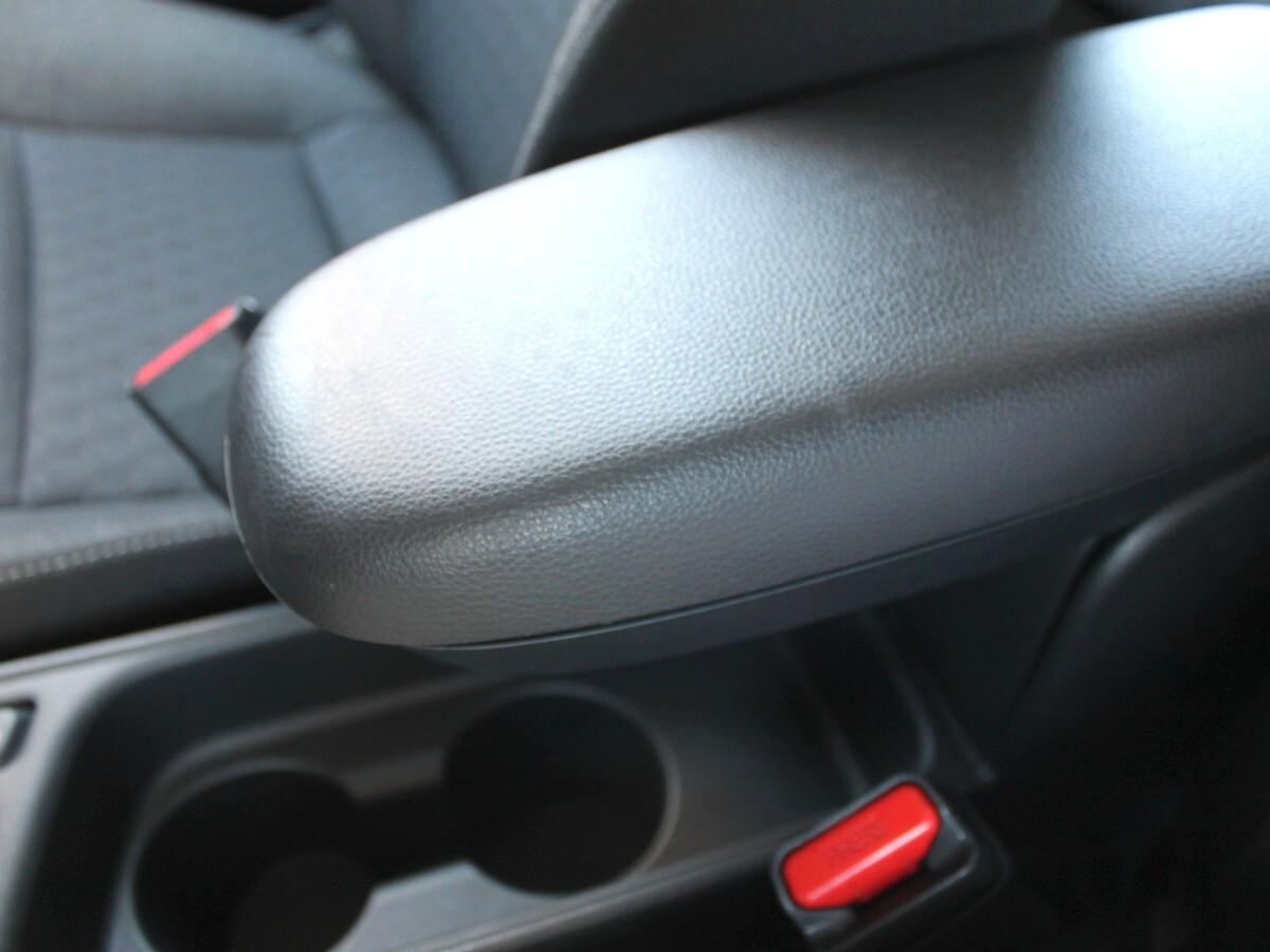 Toyota Yaris 1.5Hybrid IVA DEDUC. AUTOCARRO N1