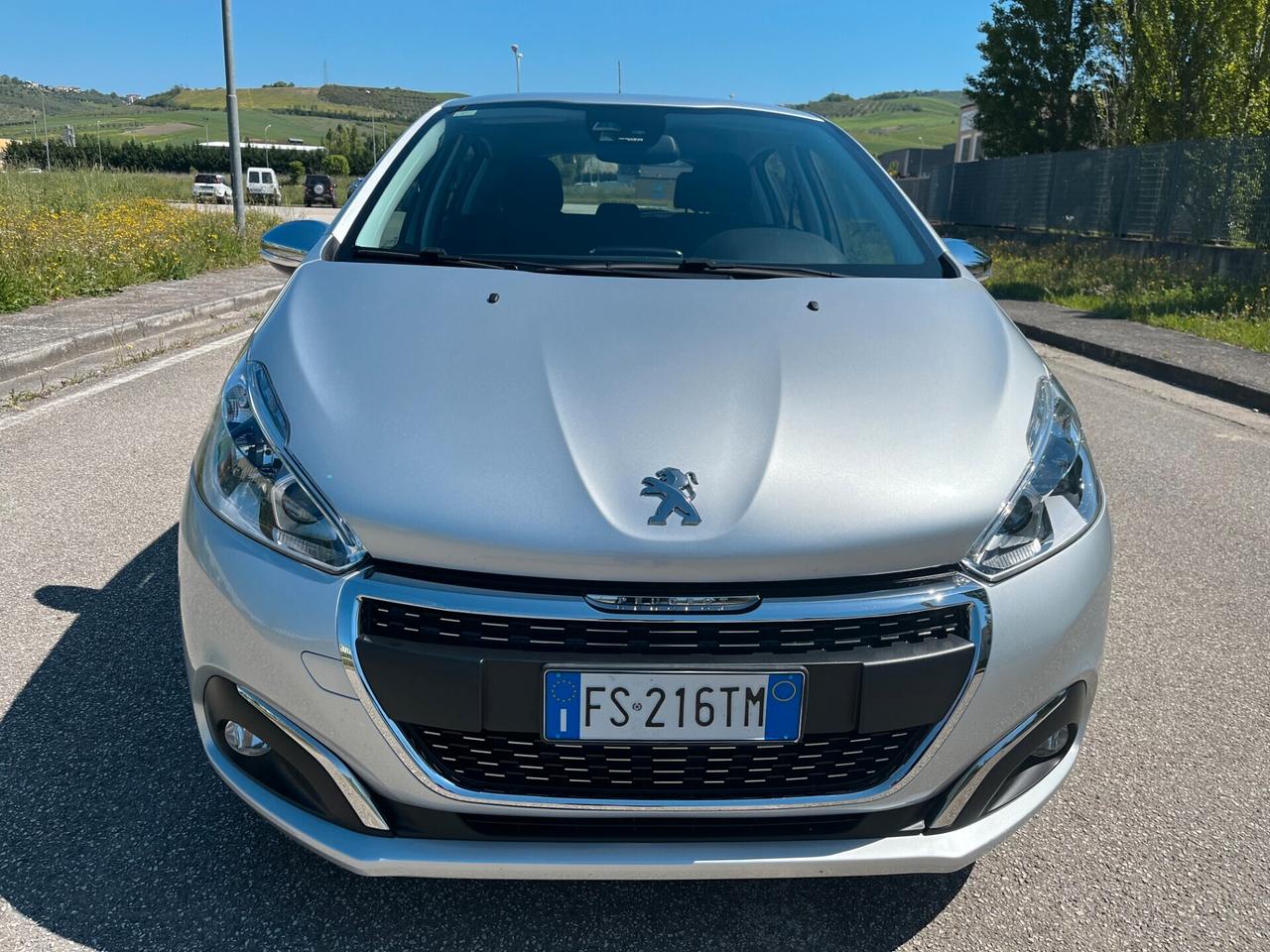 Peugeot 208 BlueHDi 100 S&S 5 porte Allure