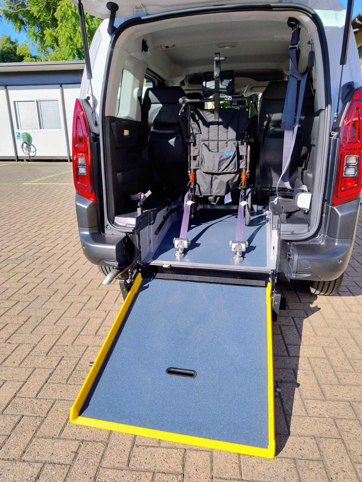 Fiat Doblo Trasporto Persone disabili Pronta Consegna