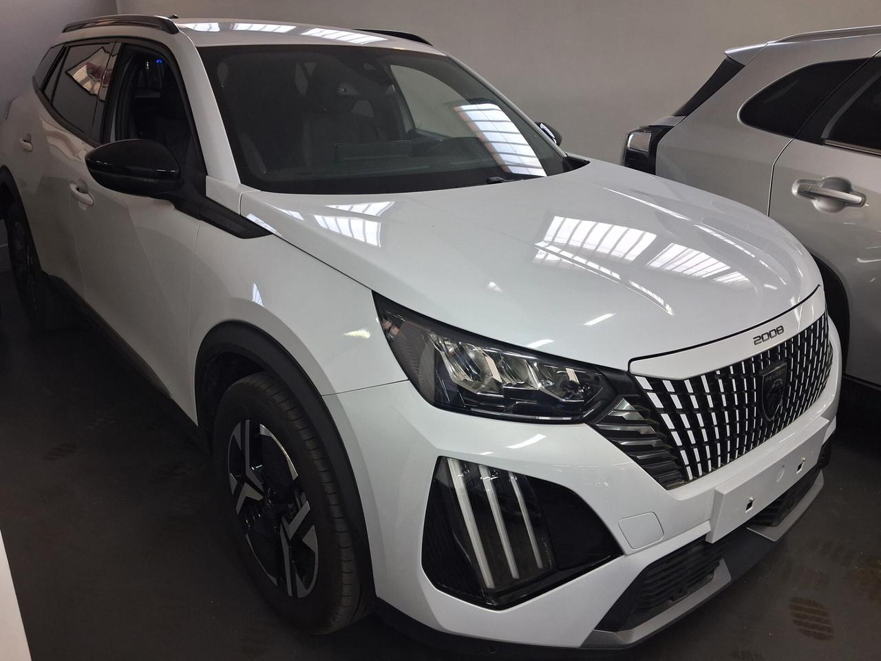 Peugeot 2008 PureTech 130 S&S EAT8 Allure