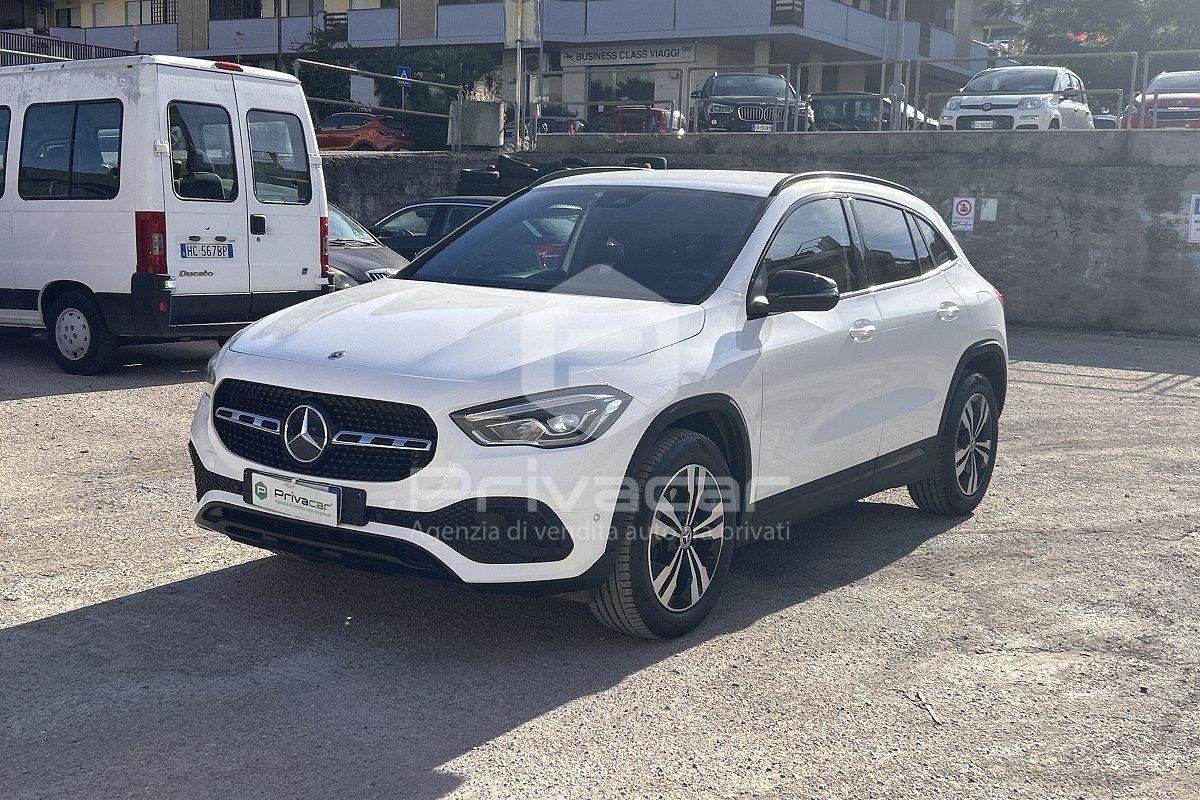 MERCEDES GLA 200 d Automatic Sport