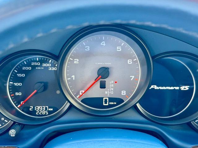 PORSCHE Panamera 4.8 4S