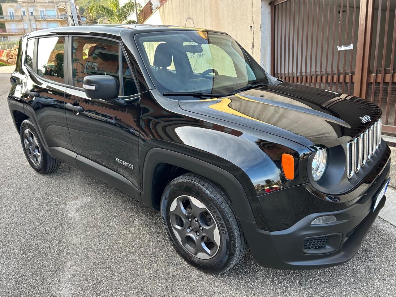 Jeep Renegade 1.6 Mjt Sport ideale per neo patenta