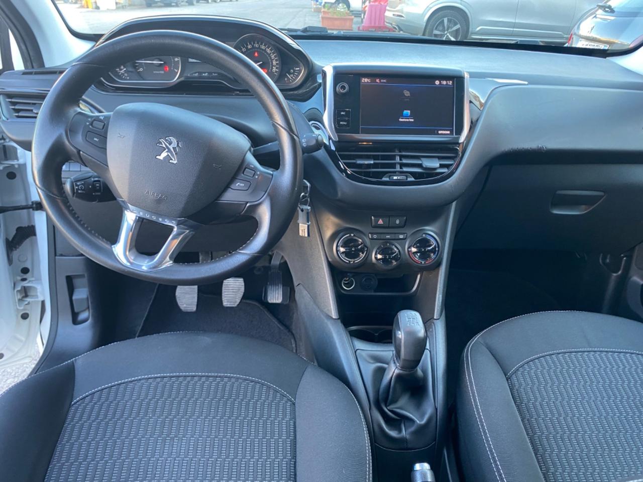 Peugeot 208 PureTech 82 5 porte Access