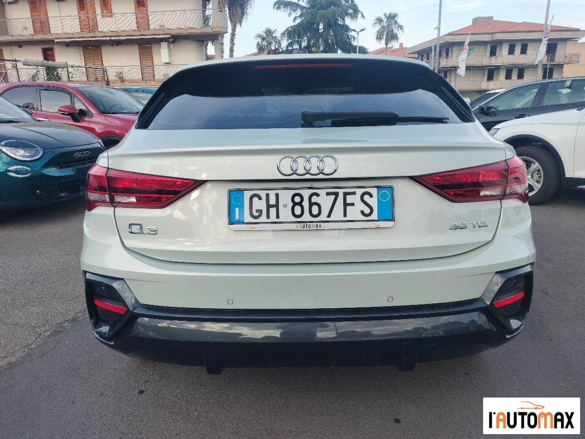 AUDI - Q3 Sportback TDI S tronic S line edition