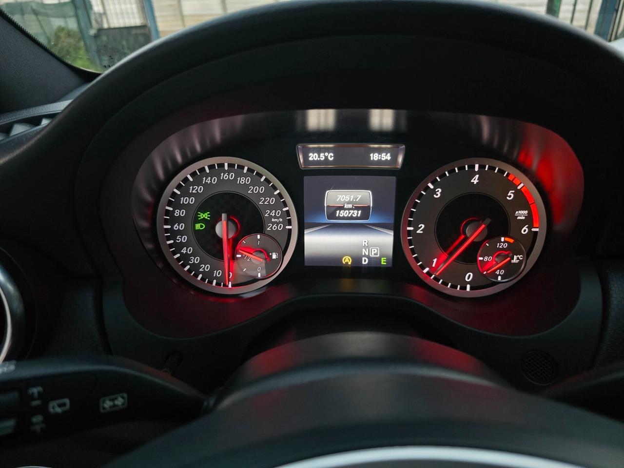 Mercedes A 180 CDI 109CV Premium 150000KM-2014