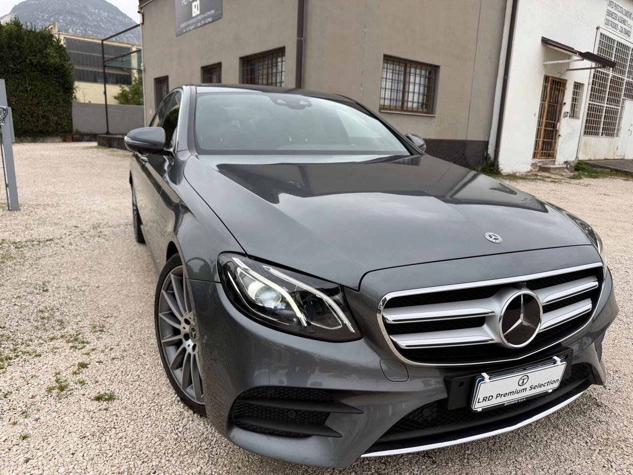 Mercedes-benz E 220 d Premium Plus AMG Led*Navi*360*Full Top