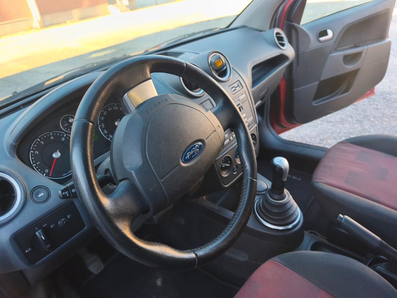 Ford Fiesta 2006 ---1.2 Benzina Neopatentati