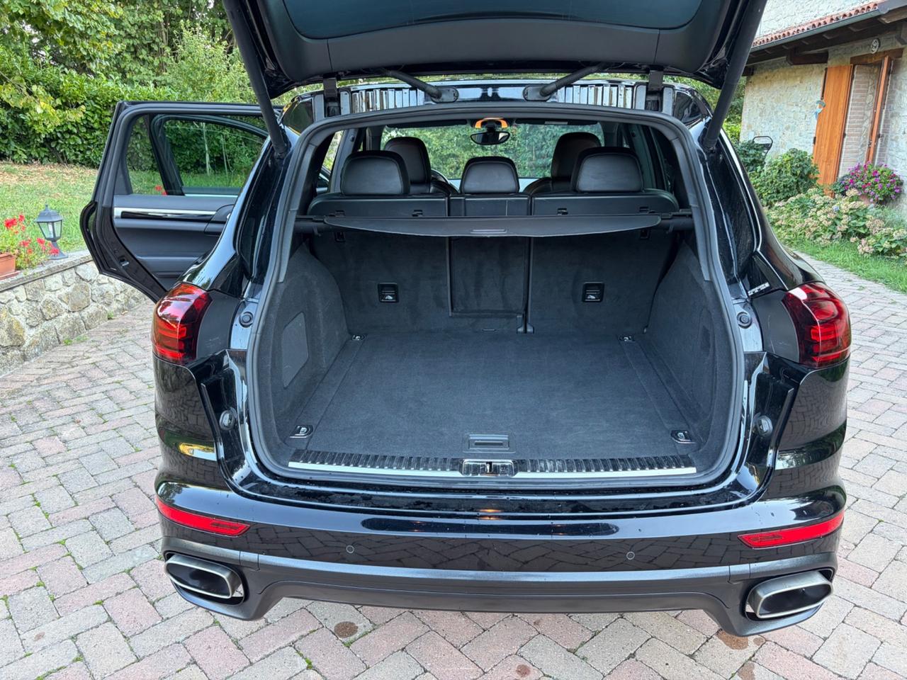 Porsche Cayenne 3.0 Diesel Platinum Edition