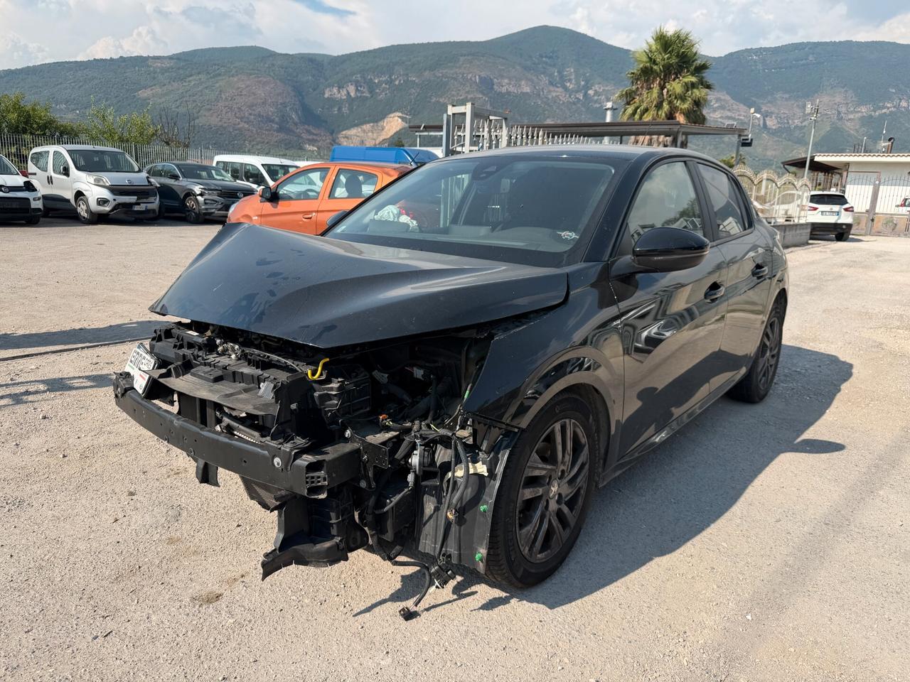 PEUGEOT 208 ANNO 2022 1.2 BENZINA 75 CV *SINISTRATA