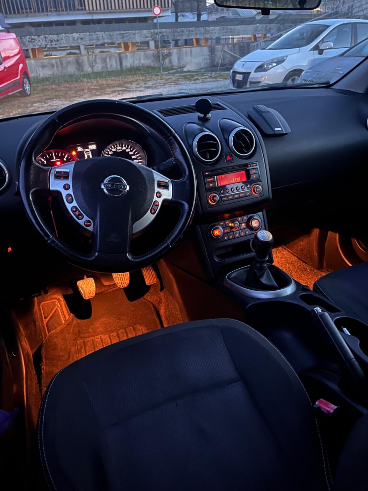 Nissan Qashqai 1.5 dCi PERFETTA SI NEOPATENTATI