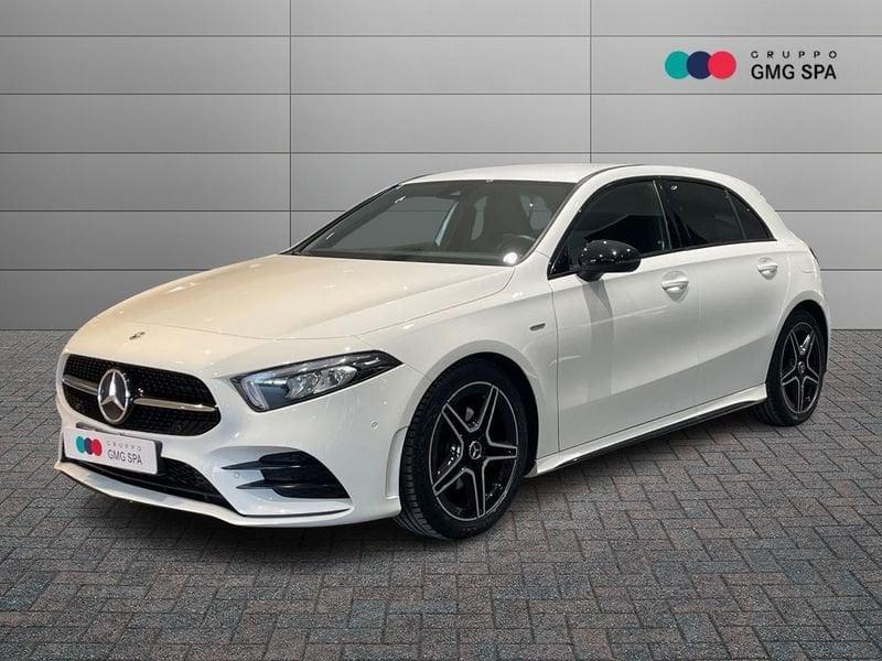 Mercedes-Benz Classe A A 180 d Premium Night edition Plus auto