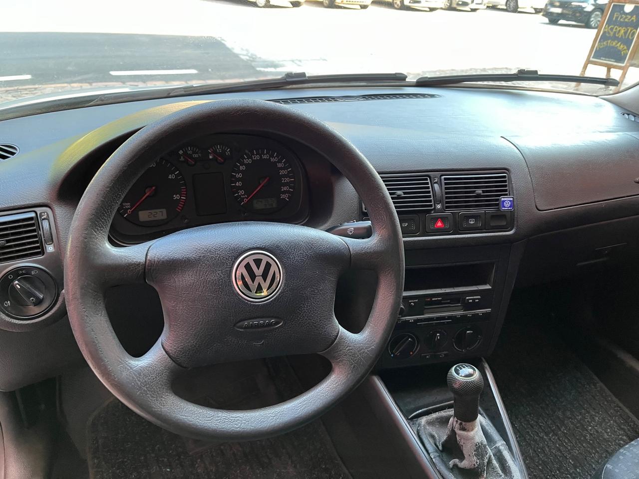 Volkswagen Golf 1.9 TDI/101 CV