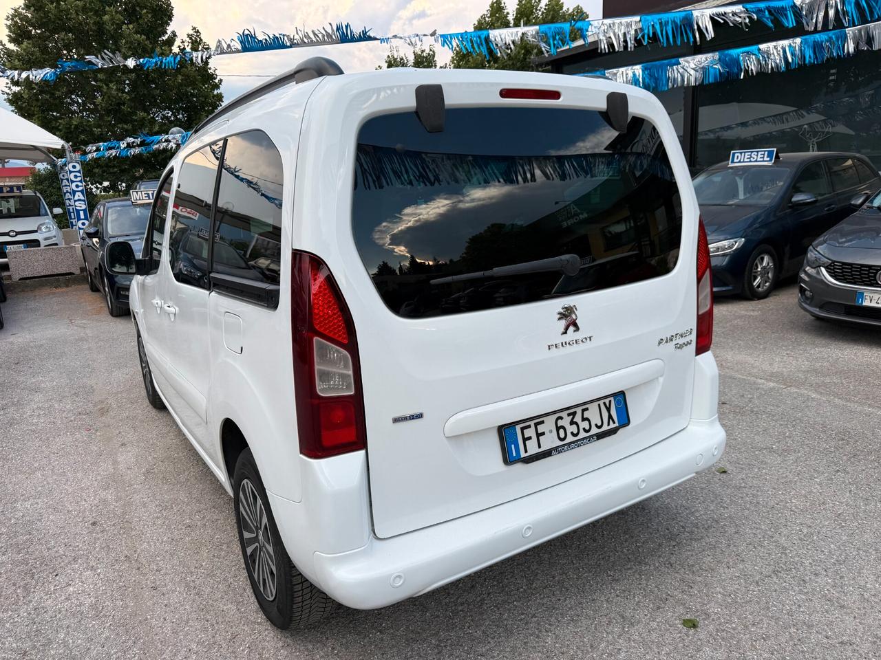 "5 POSTI" Peugeot Partner Tepee BlueHdi