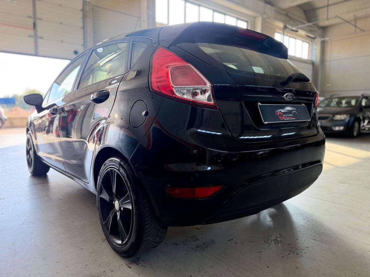 Ford Fiesta 1.5 TDCi 75CV 5 porte Titanium