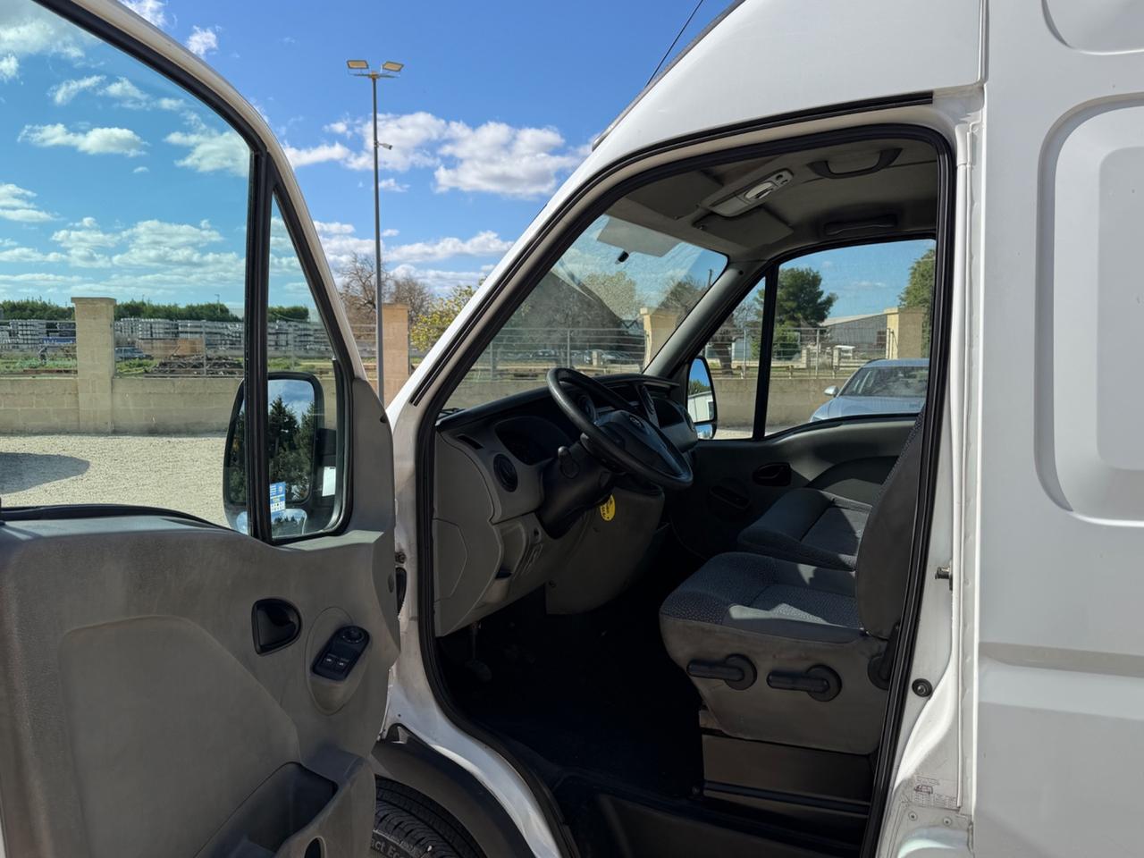 Opel movano