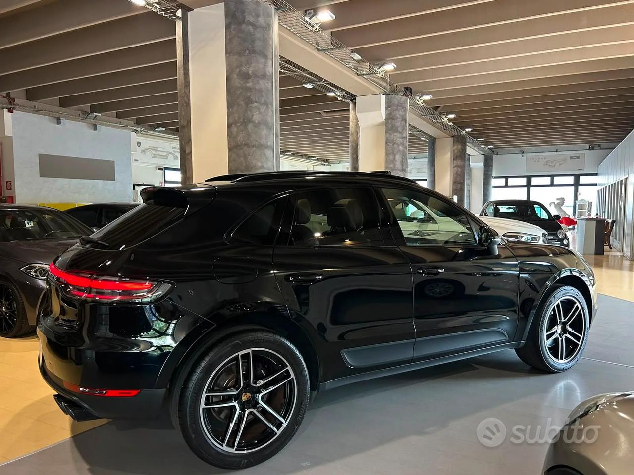 PORSCHE MACAN 2.0