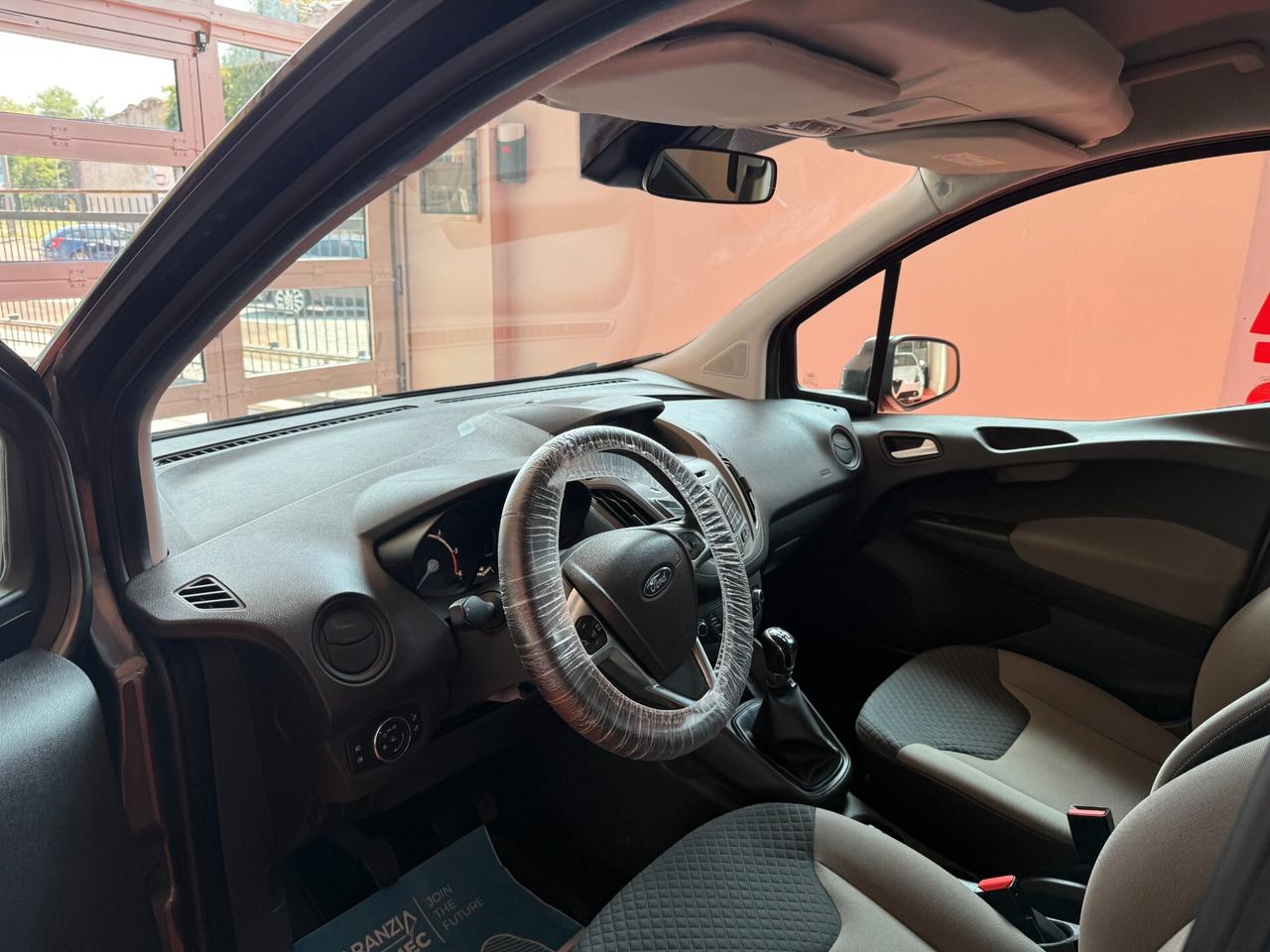 Ford Tourneo Courier 1.5 TDCI 75 CV Plus