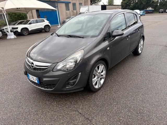 Opel Corsa 1.4 16V 5 porte Sport
