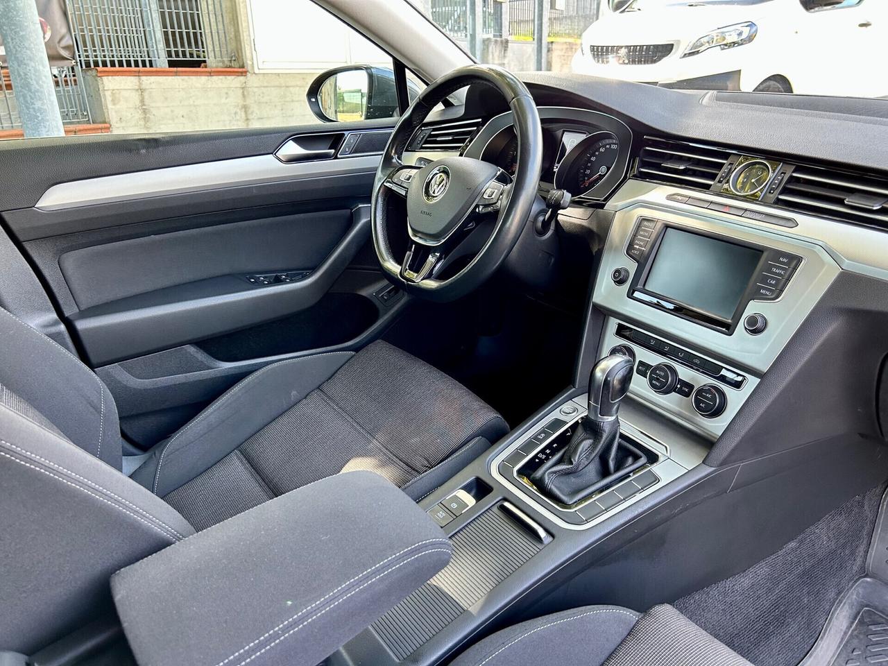 Volkswagen Passat Variant 1.6 TDI SCR DSG Business BMT - APPENA TAGLIANDATA !