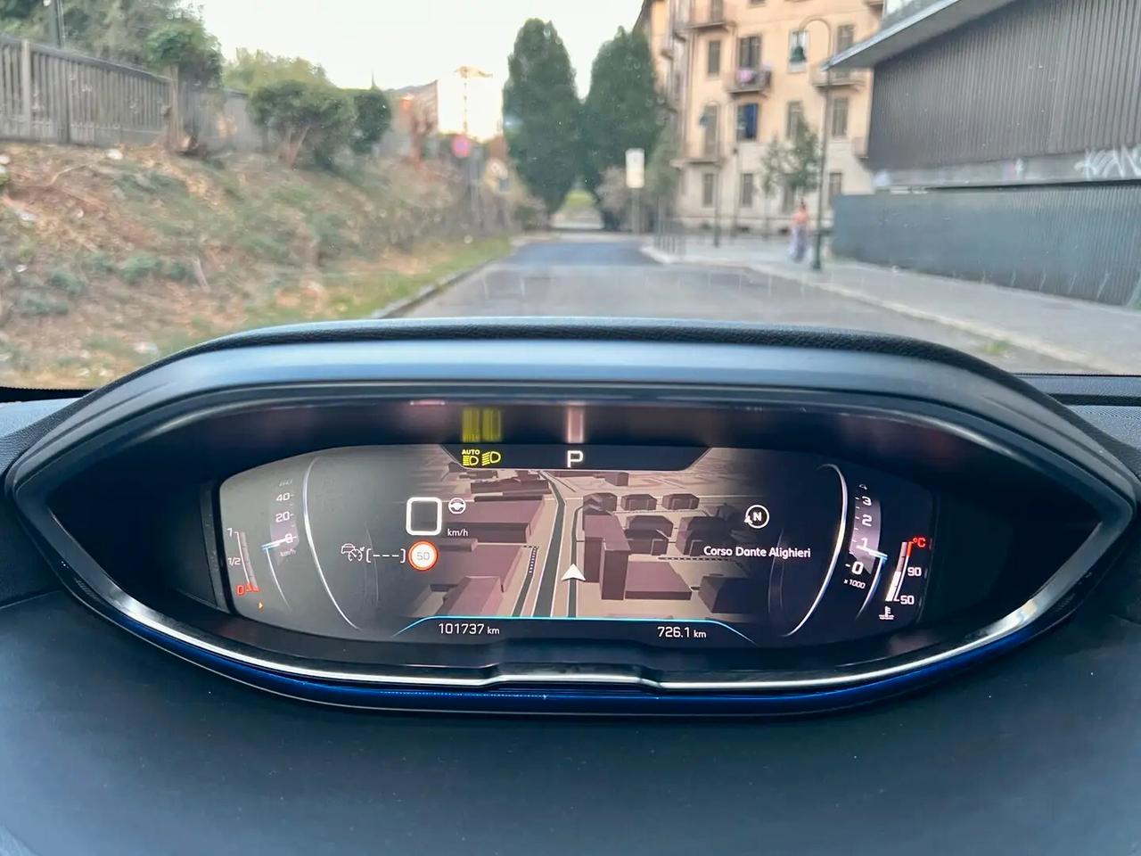 Peugeot 5008 BlueHDi 180 S&S EAT8 Allure Pack