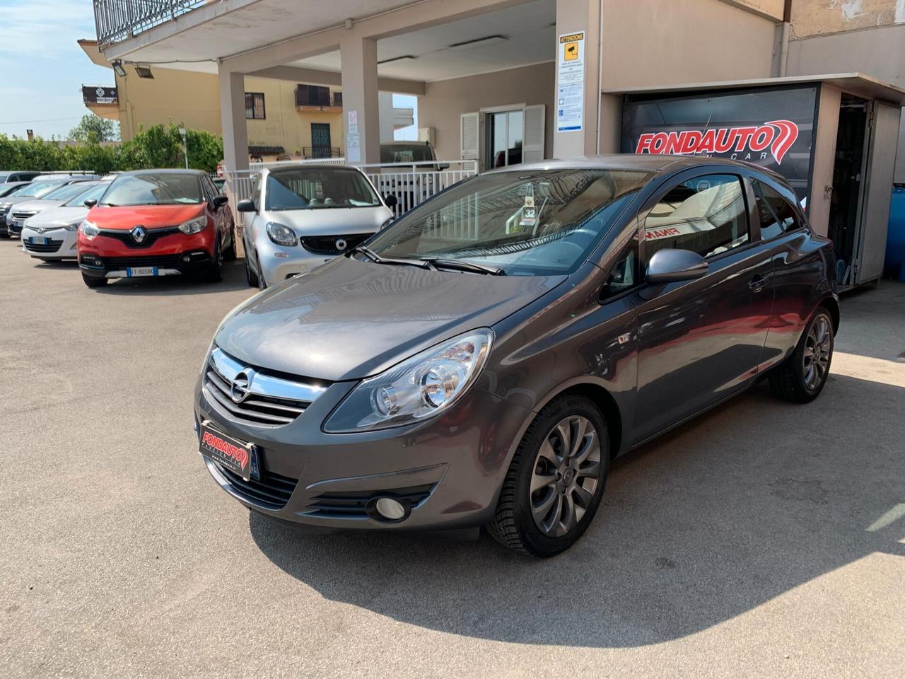 Opel Corsa 1.2 3 porte Club
