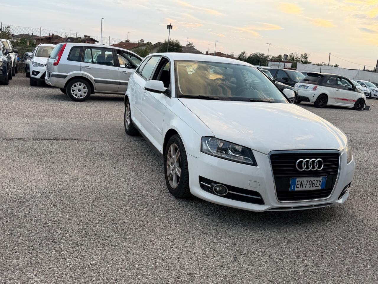 Audi A3 1.6 TDI 105 CV CR Attraction