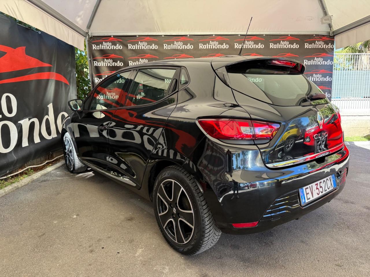 Renault Clio 1.2 75CV 5 porte