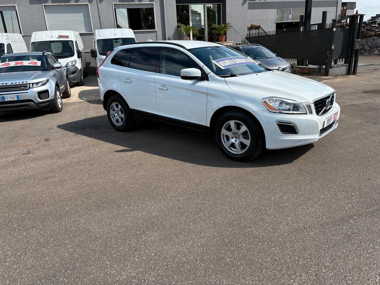 Volvo XC 60 XC60 D3 Geartronic R-design