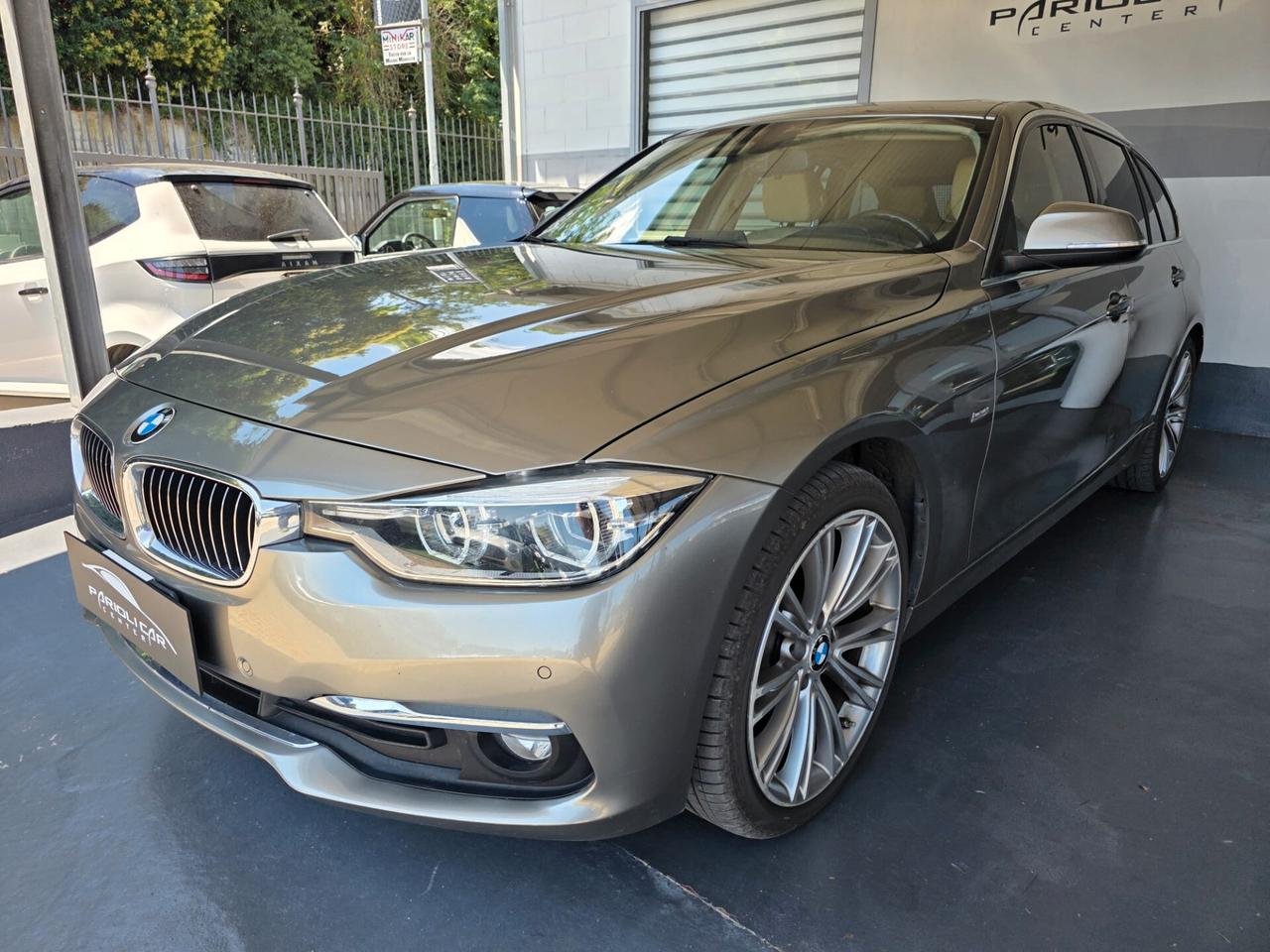 Bmw 320 320d xDrive Touring Luxury