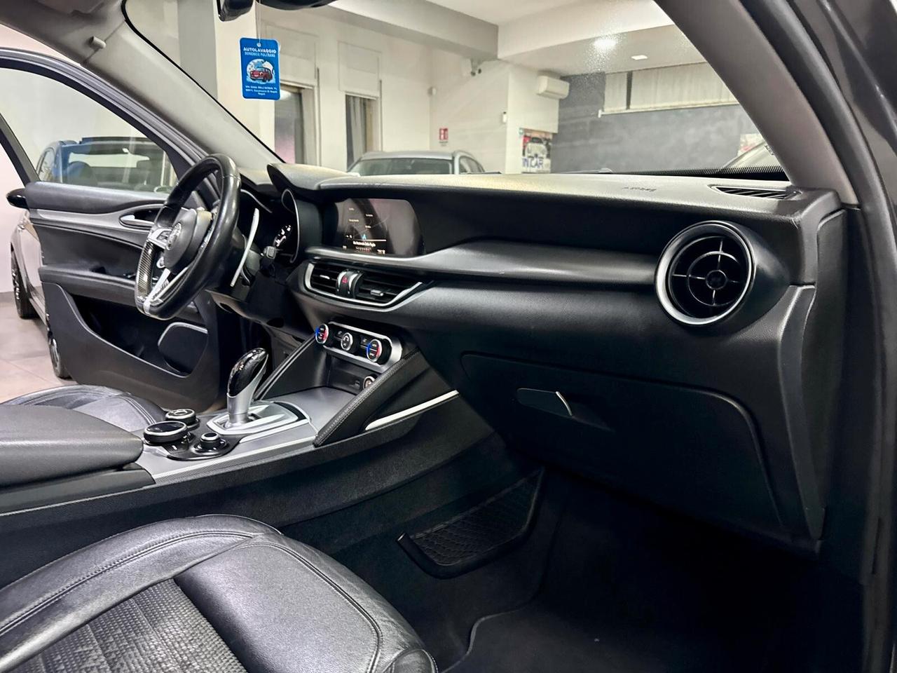 Alfa Stelvio 2.2 Turbodiesel 180 CV AT8 Q4 Super