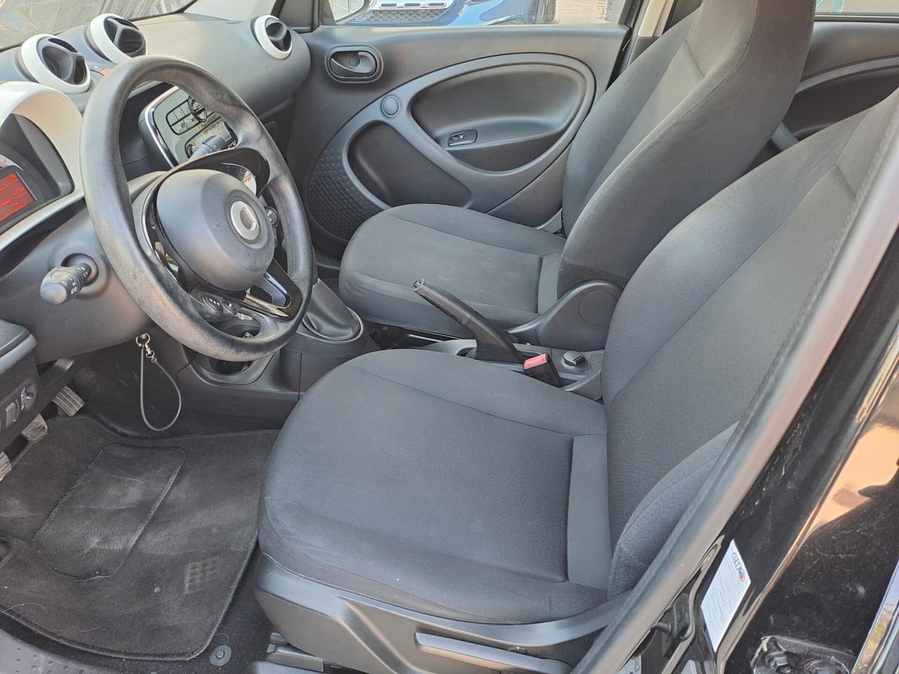 Smart ForFour 70 1.0 Youngster Benzina-GPL