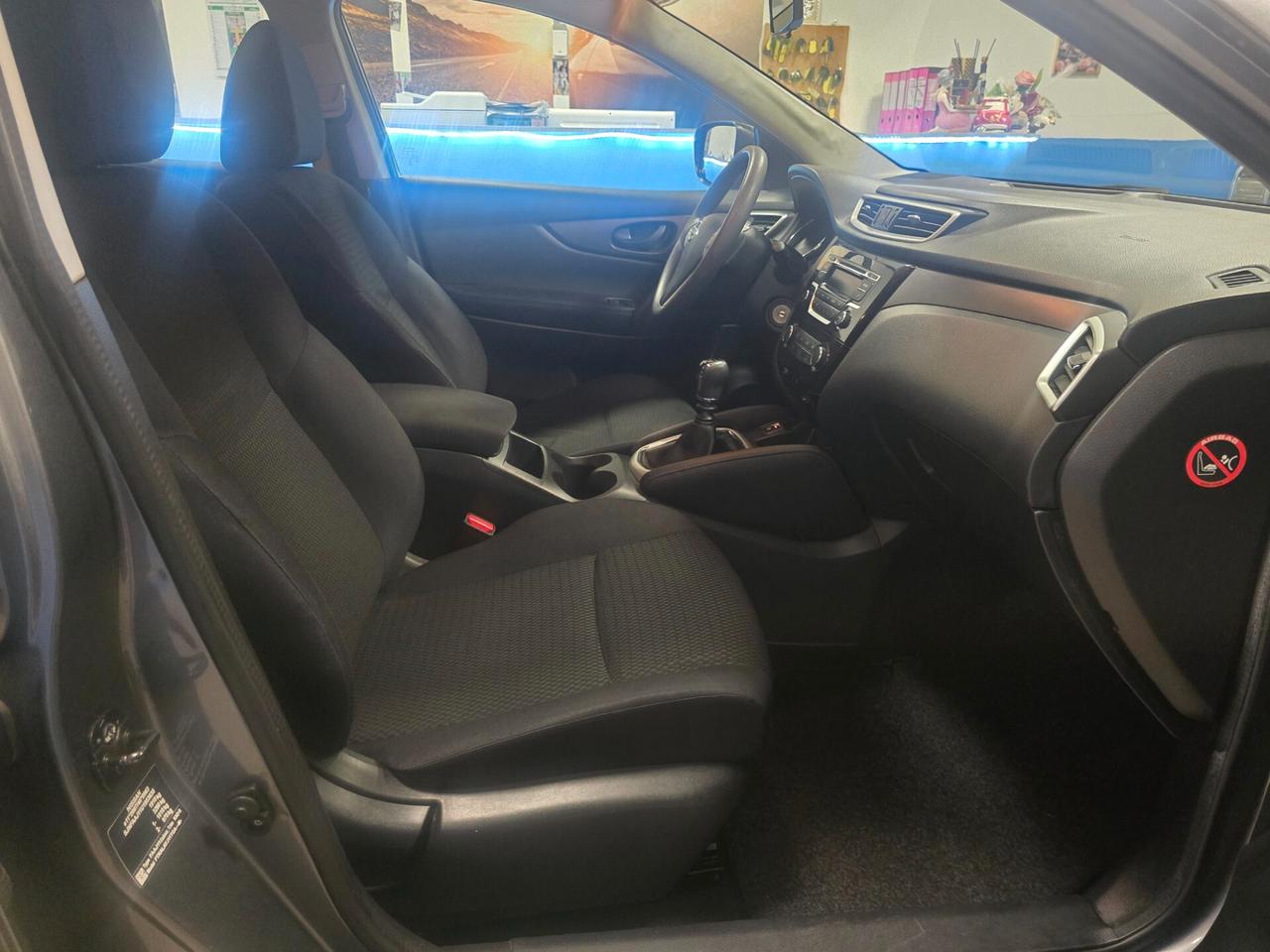 Nissan Qashqai 1.5 dCi Visia