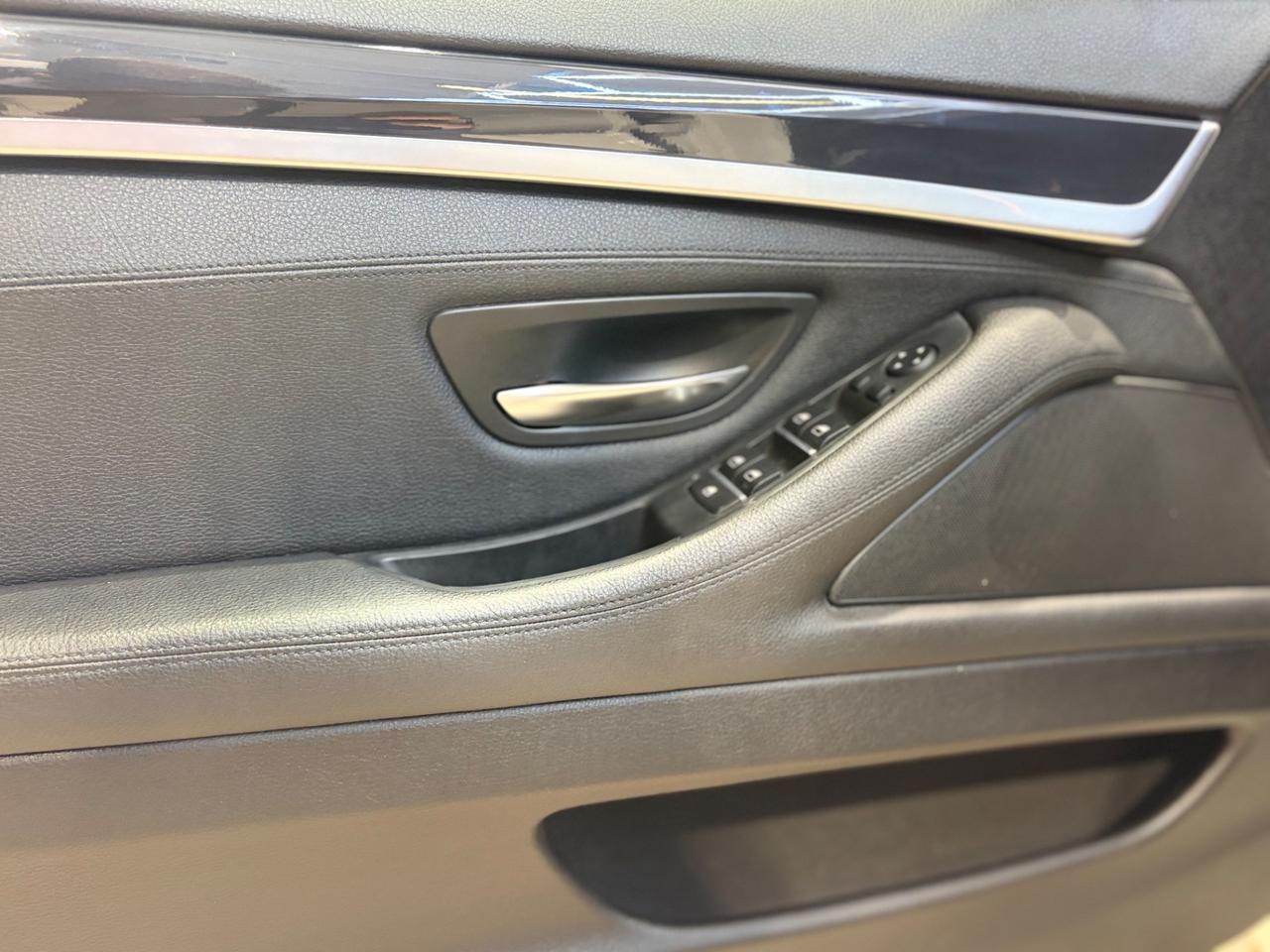 Bmw 520xDrive Touring Luxury SOLO 119.000 KM