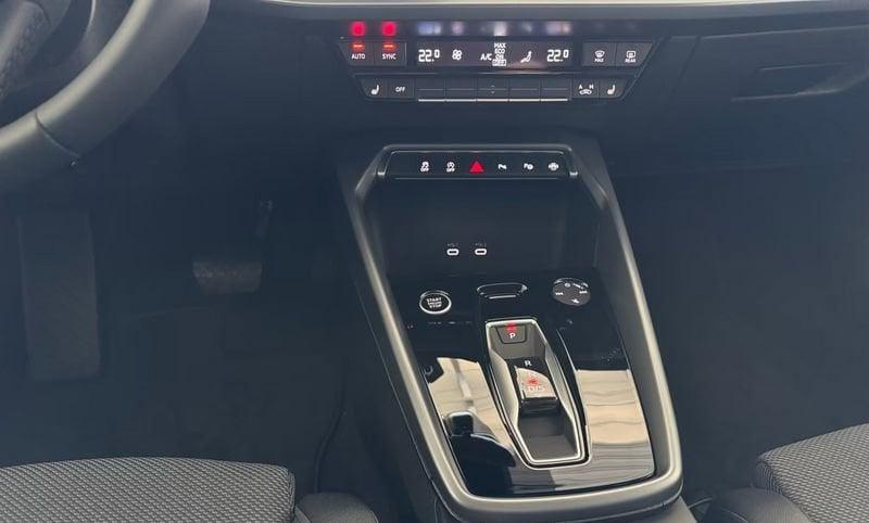 Audi A3 A3 SPB 35 TFSI S tronic S line edition SONOS Cockpit 18"