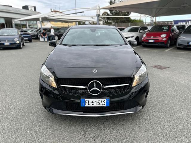 MERCEDES-BENZ A 180 d Automatic Business