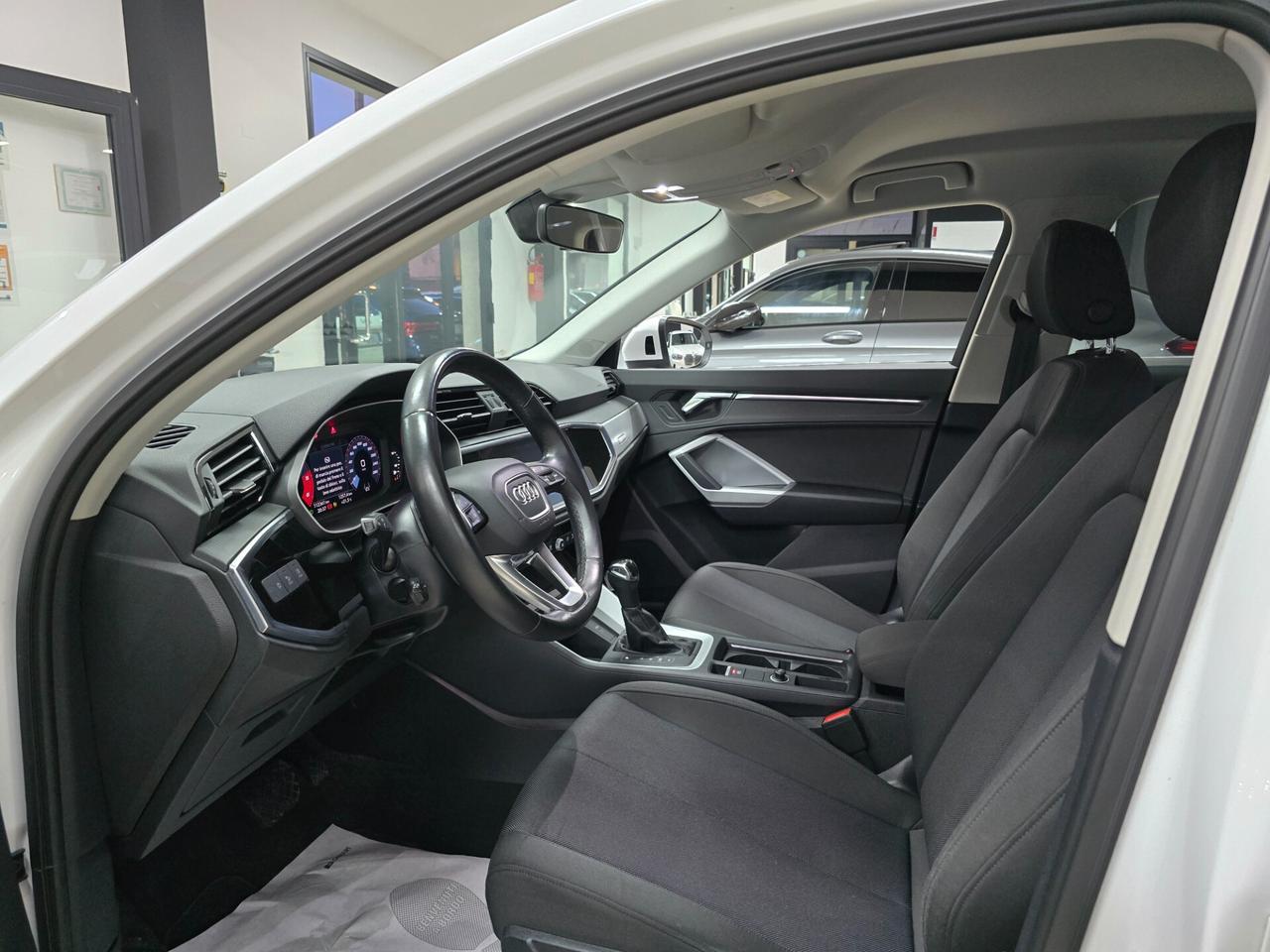 Audi Q3 35 TDI S tronic Business Advanced