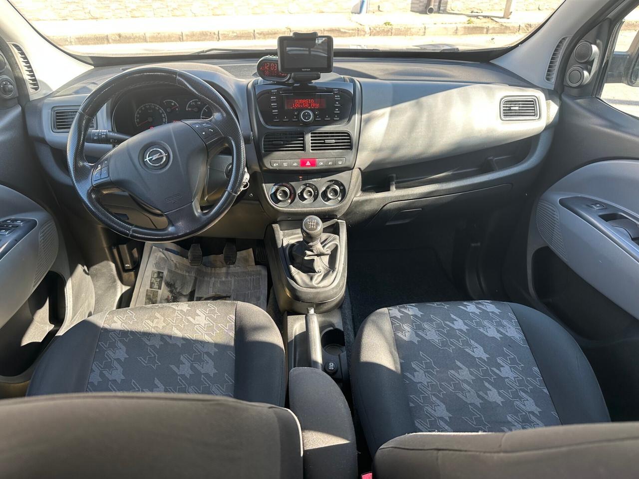 Opel Combo Tour 1.6 Diesel 90 Cv 2014 Vettura 5 Po