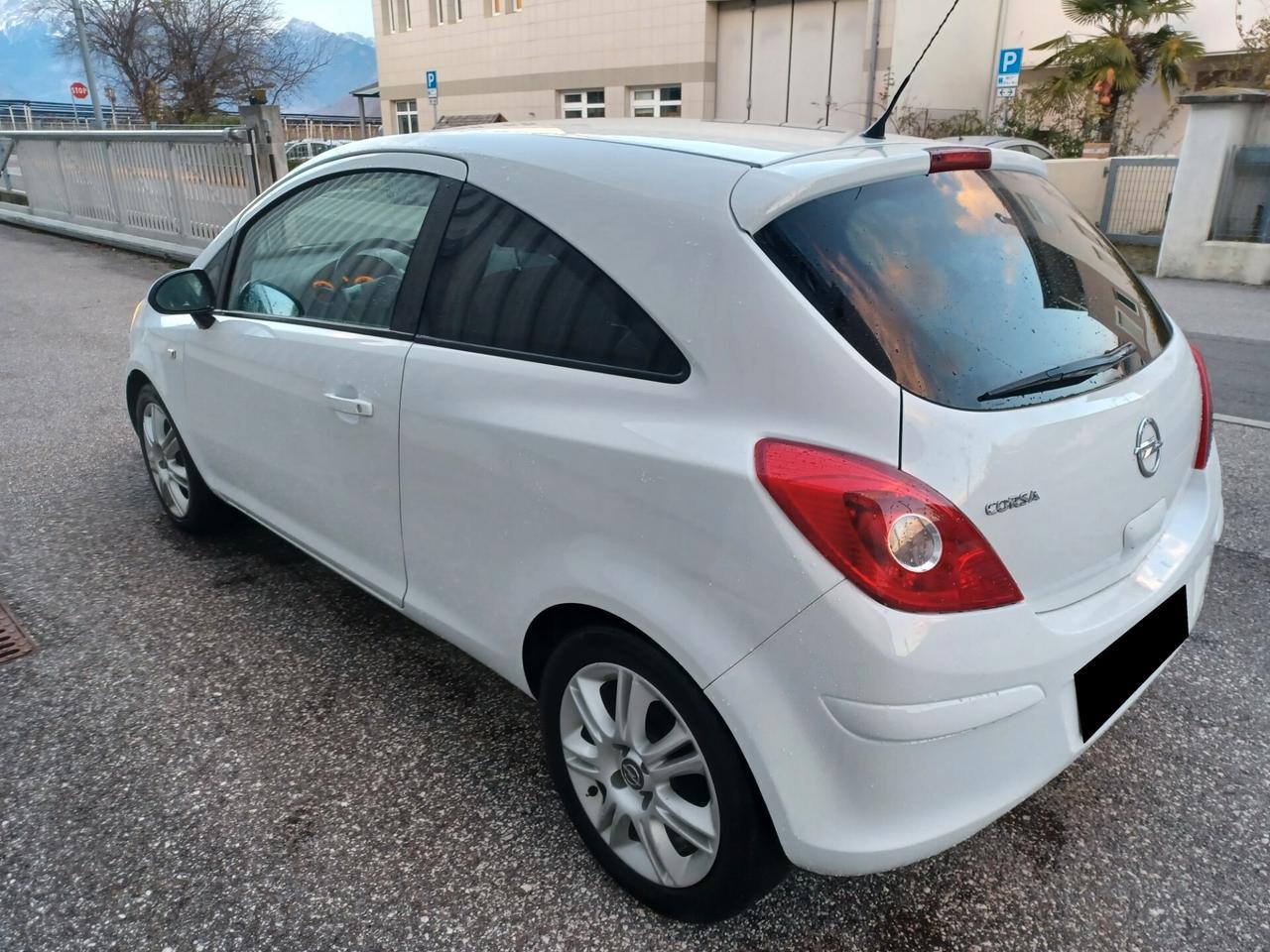 Opel Corsa 1.2 85CV 3 porte GPL-TECH Elective