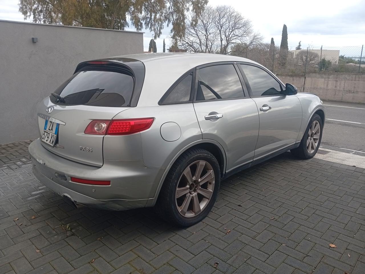 Infiniti Altro FX 35 benzina-gpl