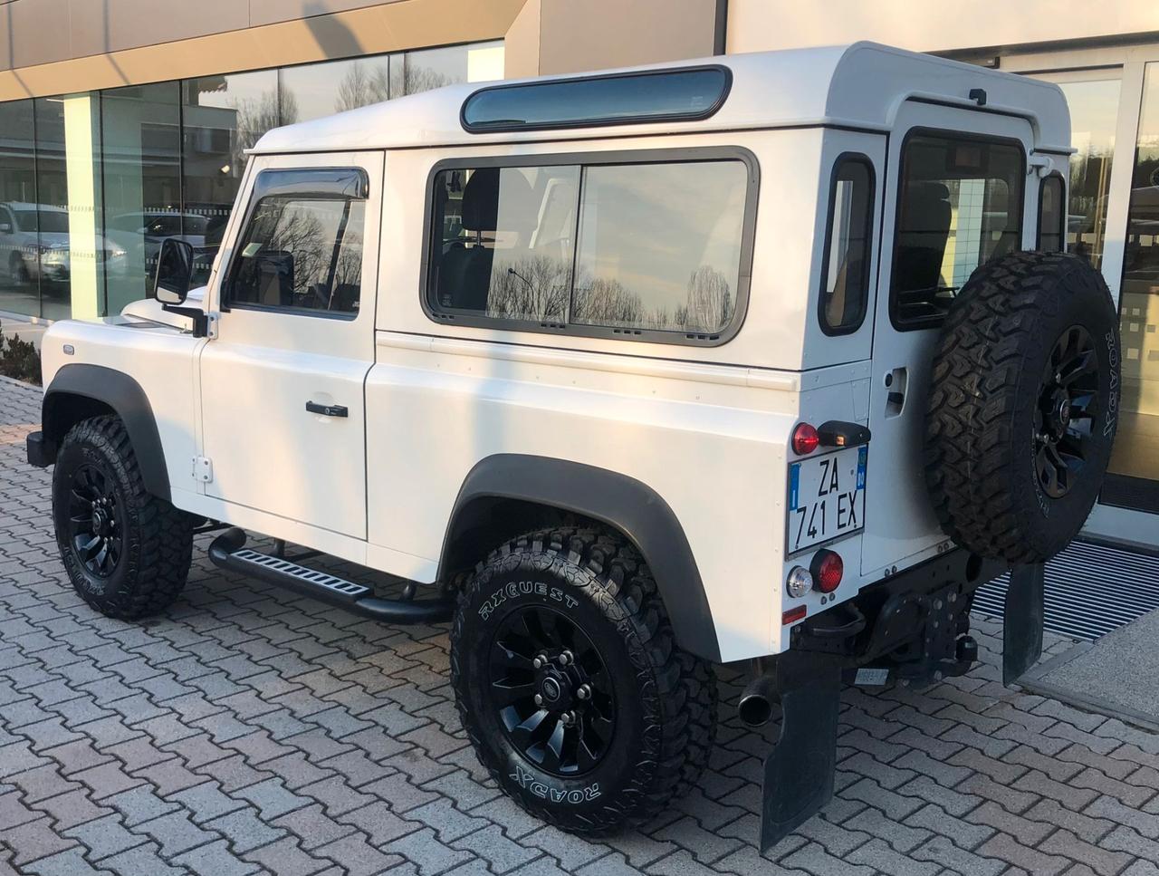 Land Rover Defender 90 2.4 Td4 3 porte