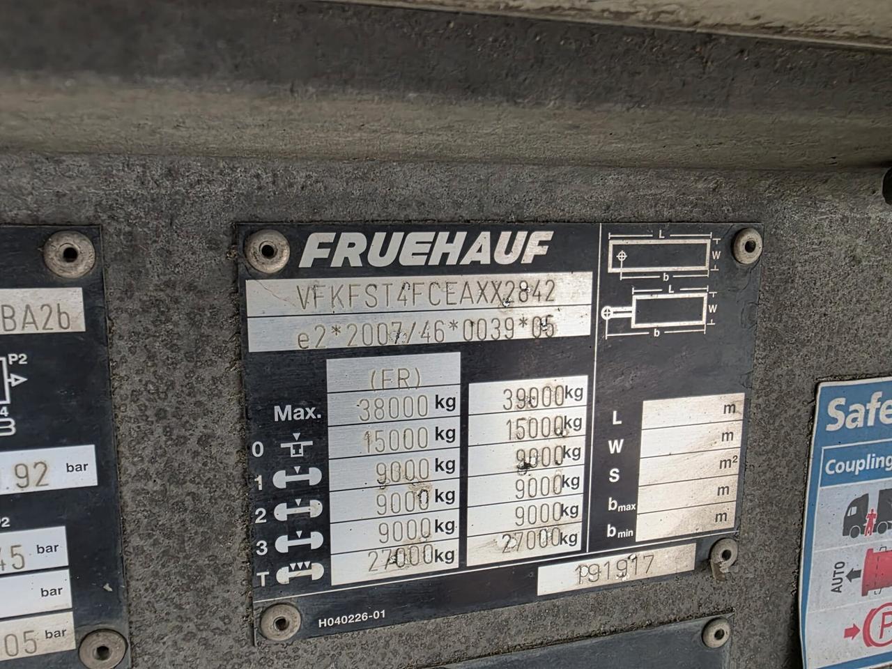 SEMIRIMORCHIO FRUEHAUF 12-2014 CON SPONDA E.