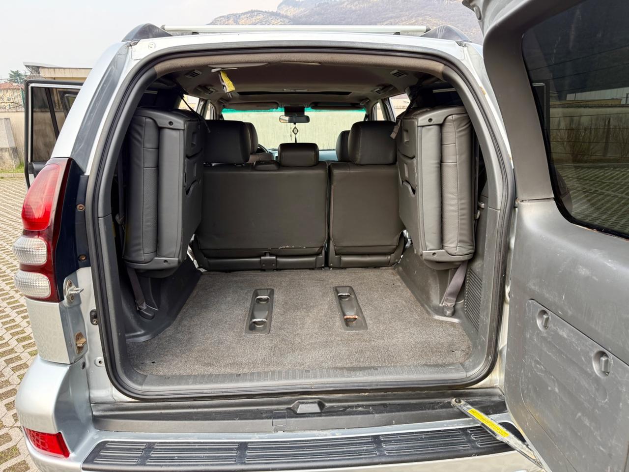 Toyota Land Cruiser 3.0 D manuale 8 posti 5 porte