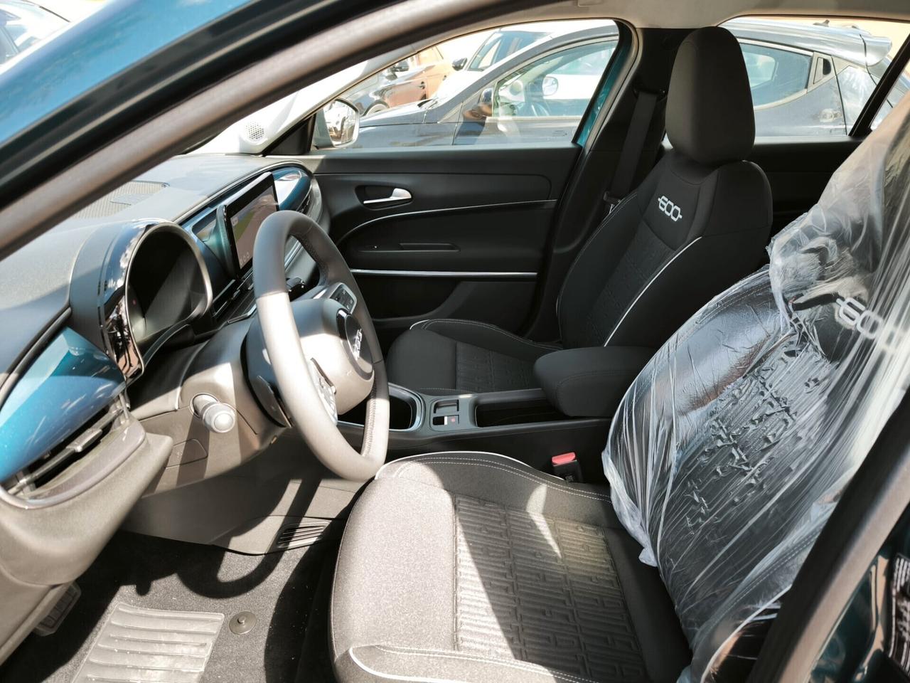 Fiat 600 Hybrid 145 CV DCT MHEV Icon