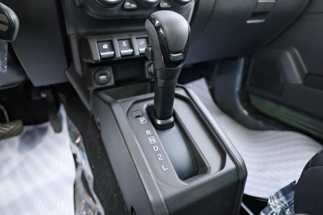 SUZUKI Jimny Nomade 1.5 GLX Autovettura 4 Posti Cambio Autom.