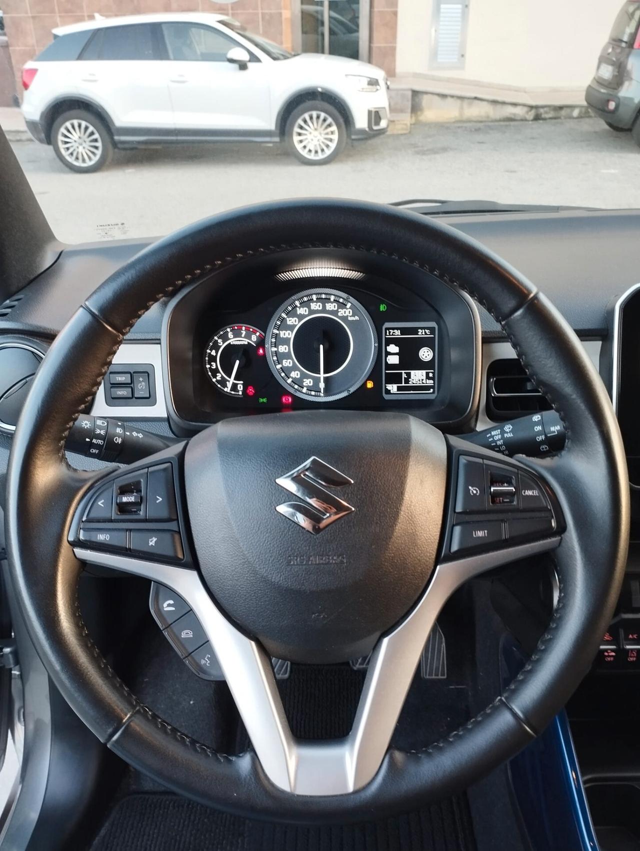 Suzuki Ignis 1.2 Hybrid Top